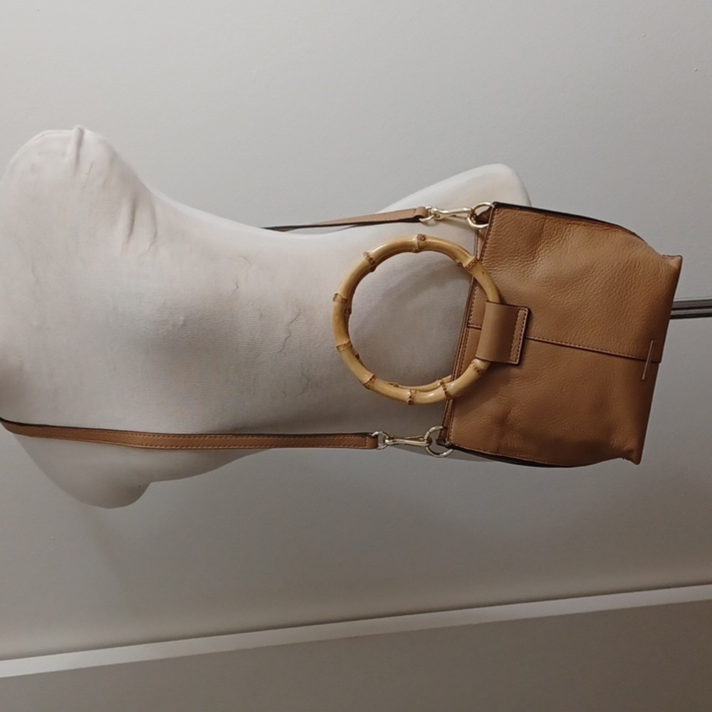 Vince Camuto leather crossbody bag - Picture 5 of 5